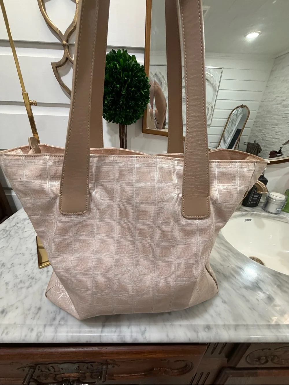 CHANEL shoulder tote